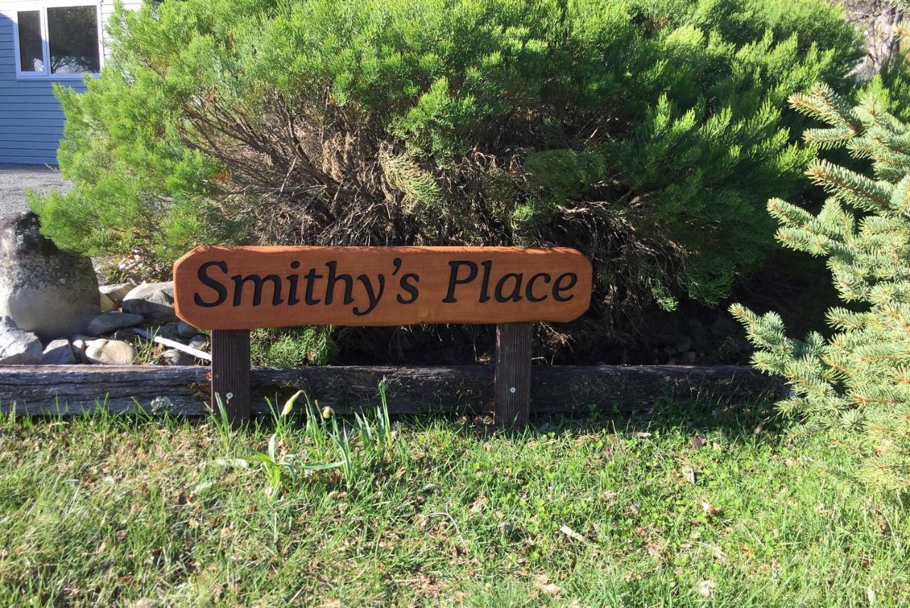 Smithy'S Villa Lake Tekapo Exterior foto